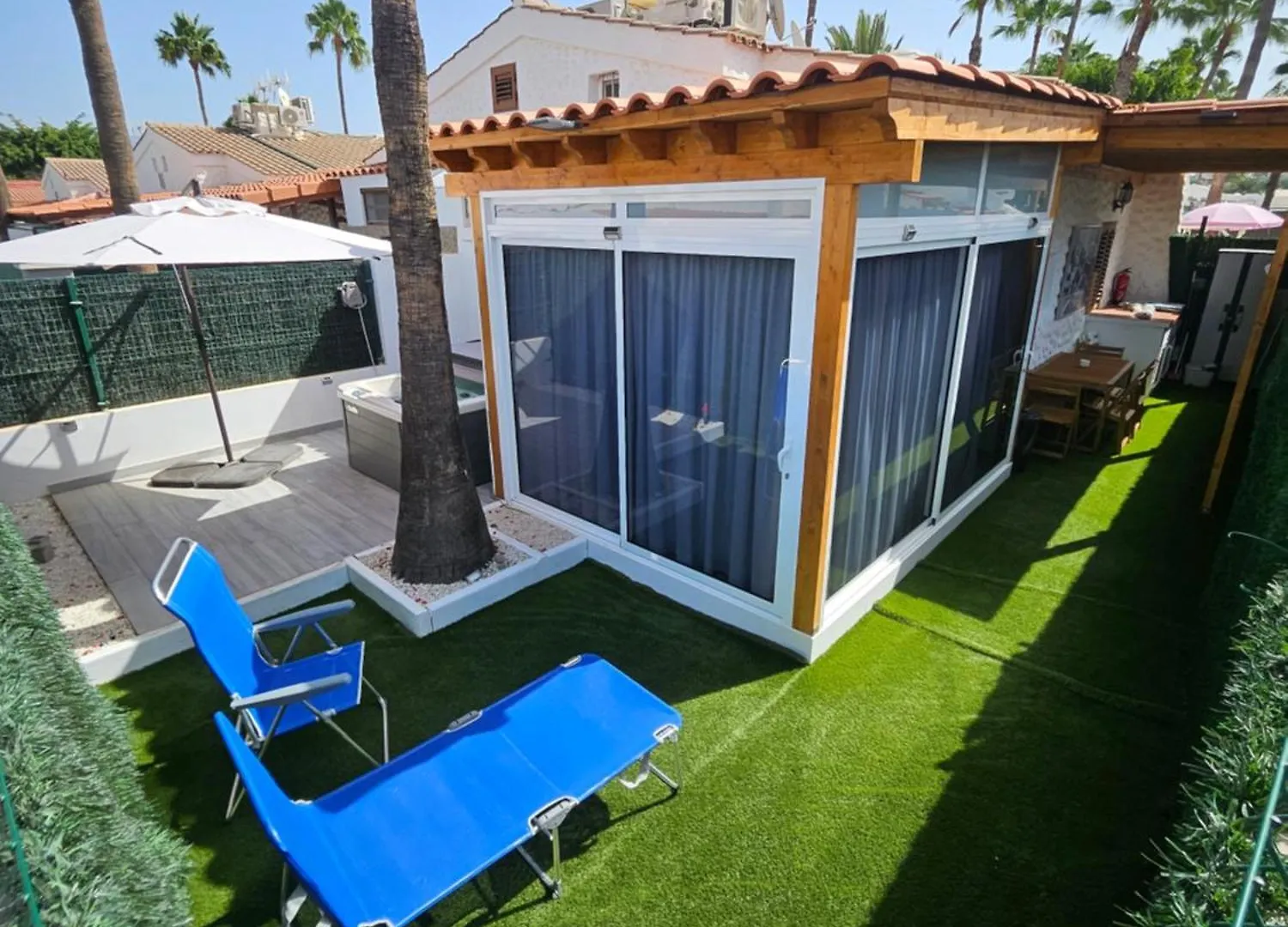 Chalet Luxury With Privacy And Jacuzzi location